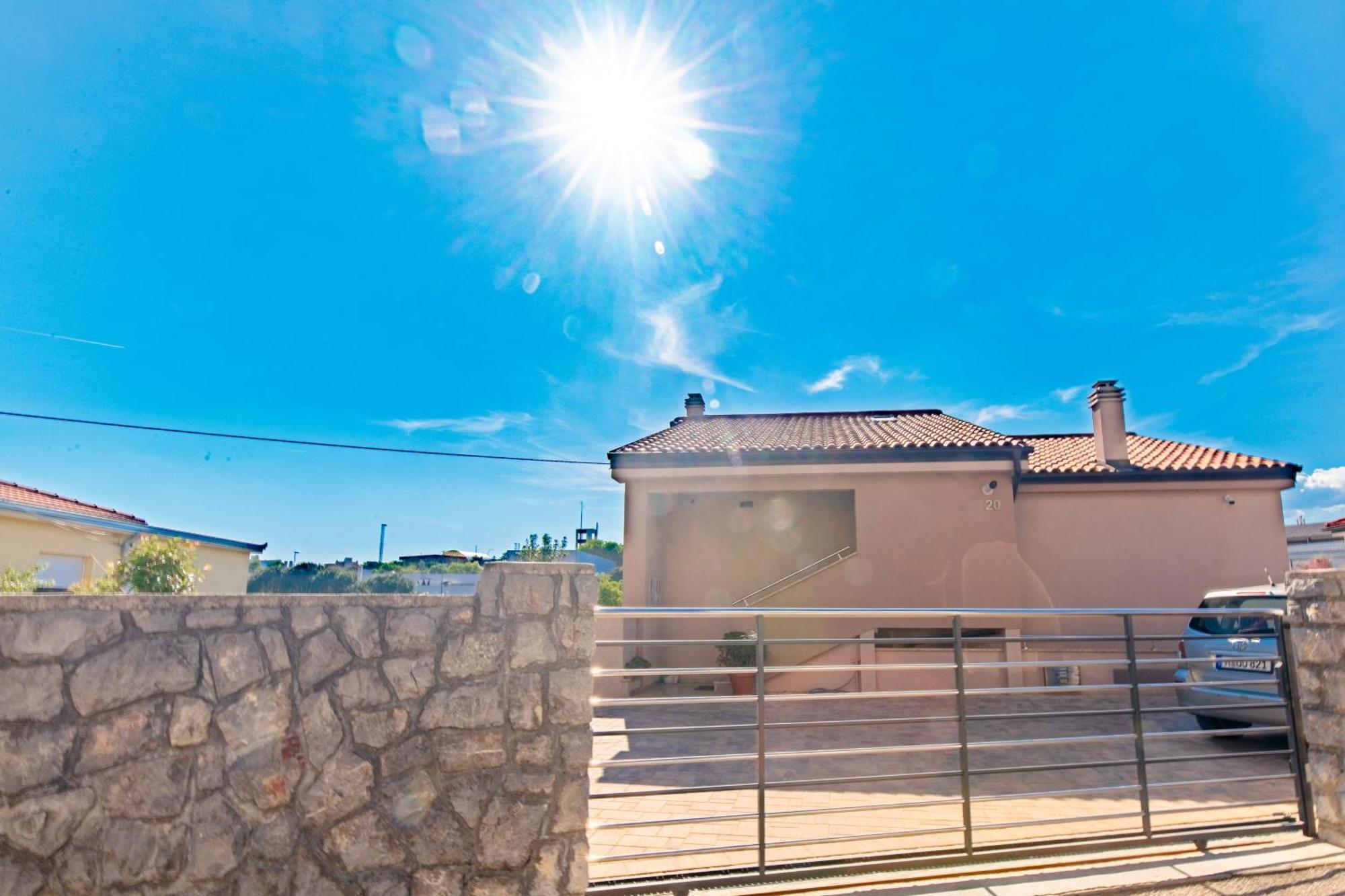 Ela Lägenhet Rijeka Exteriör bild